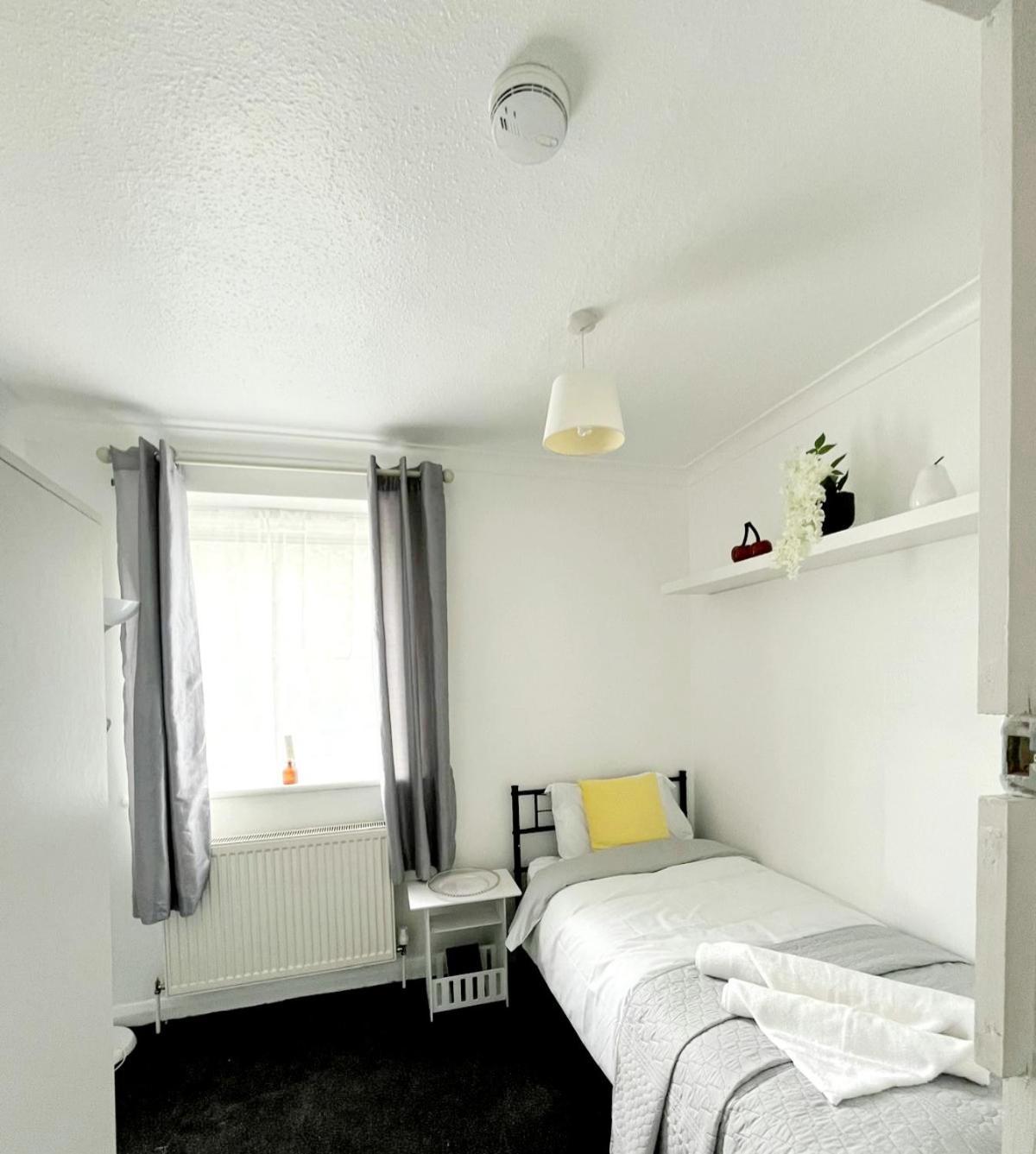 Cosy Room Stay 5 Sutton  Kültér fotó