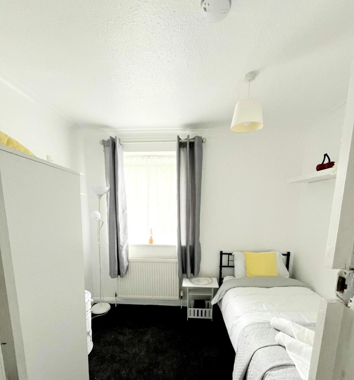 Cosy Room Stay 5 Sutton  Kültér fotó
